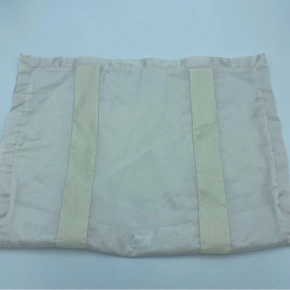 DKNY Pillow Sham Queen Cream Ribbon Detail - Picture 2 of 6